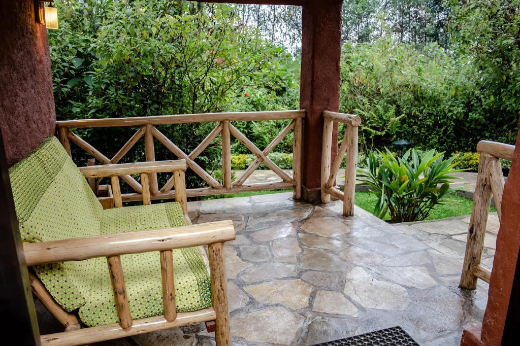 Ingagi Park View Lodge