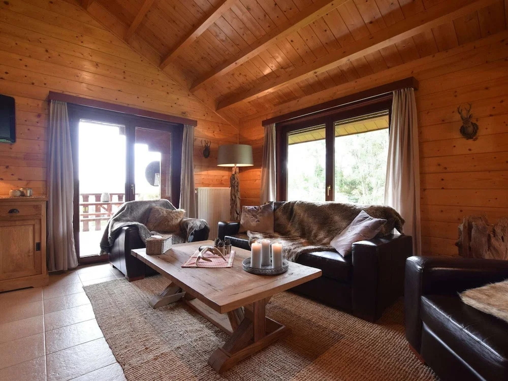 Very Spacious Chalet Near the Center of Durbuy