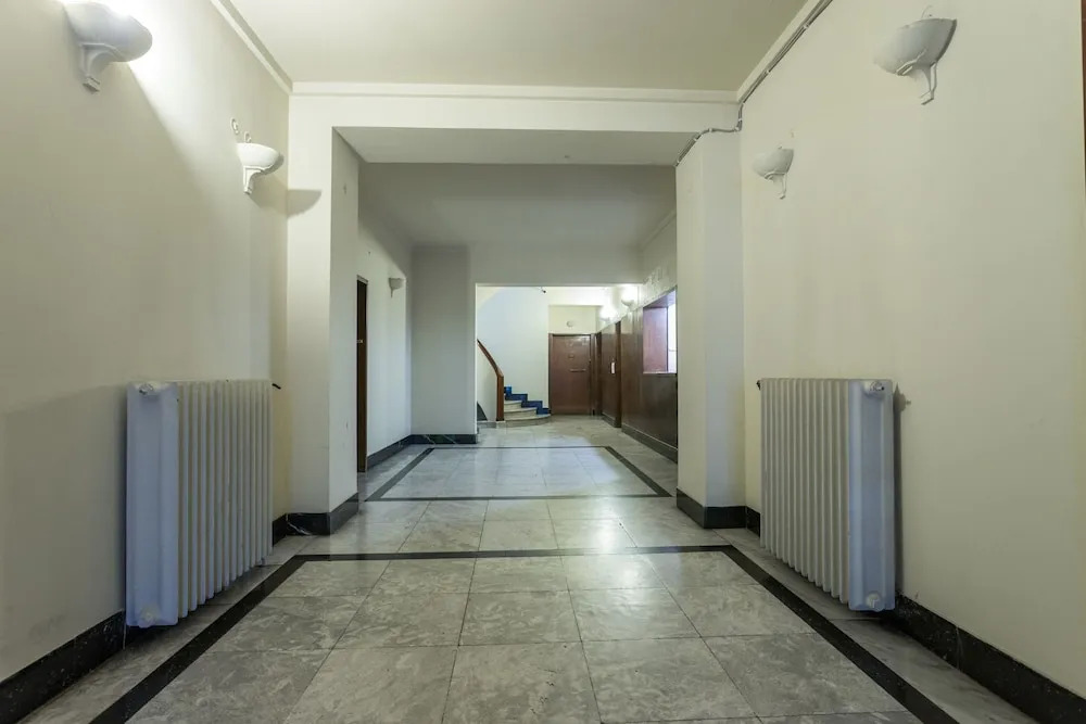 Elegant & Spacious 2bdr Flat