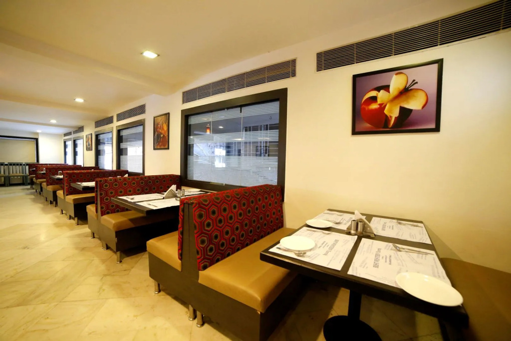 Click Hotel Yuvraj