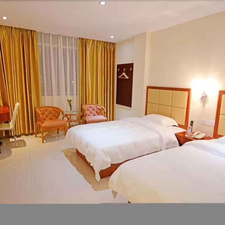 Lecheng Business Hotel