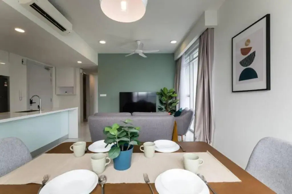 Mountain View 2 room KL East Mall 4pax NEW
