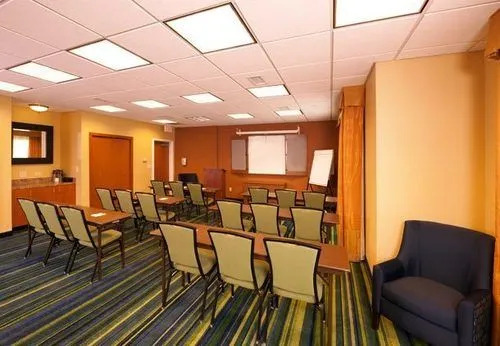 Fairfield Inn & Suites Brunswick Freeport