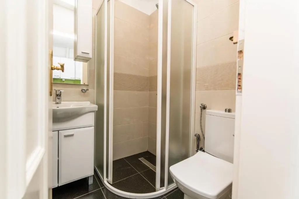 Modern studio for 3 people in the Heart of the City Center