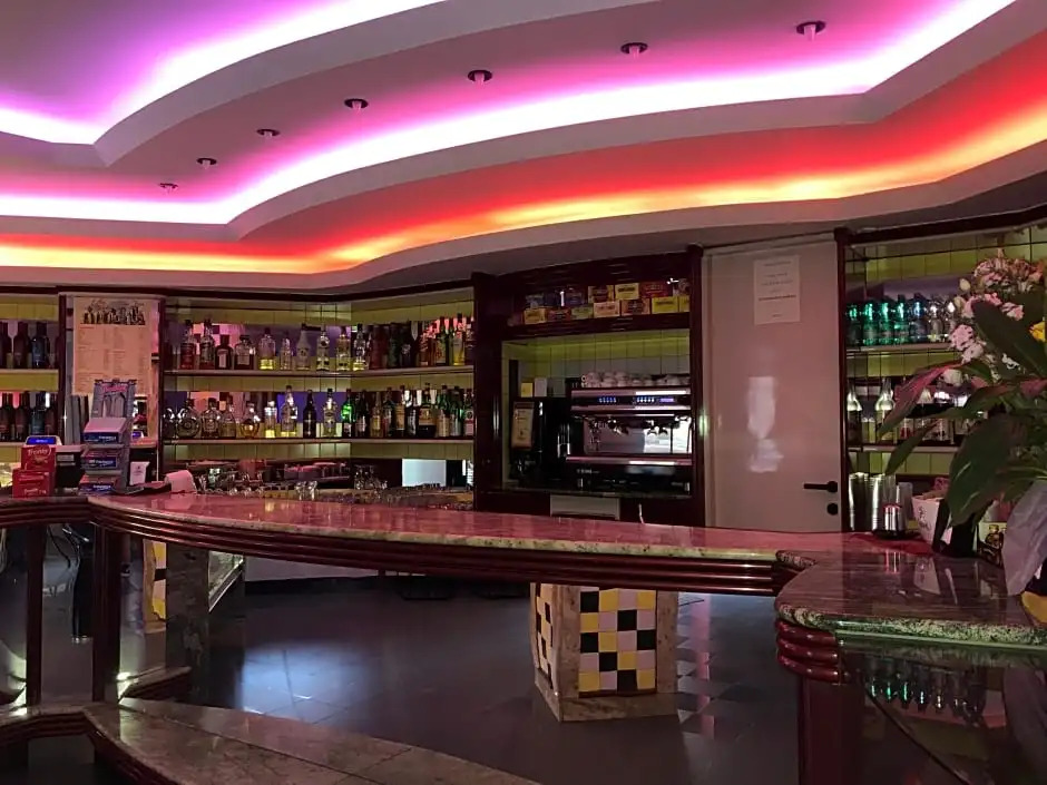 B&B City Bar