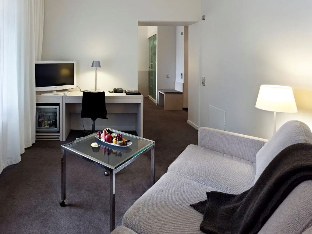 Hotel Riverton