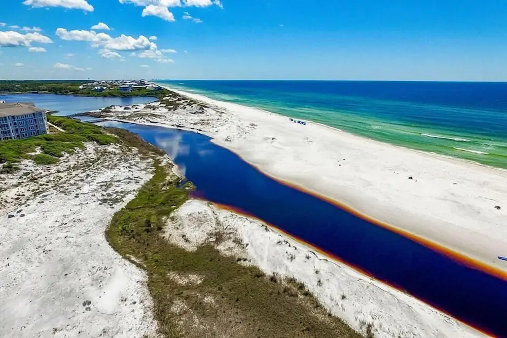 At the Waters Edge 4 Bd Holiday Home by Five Star Properties