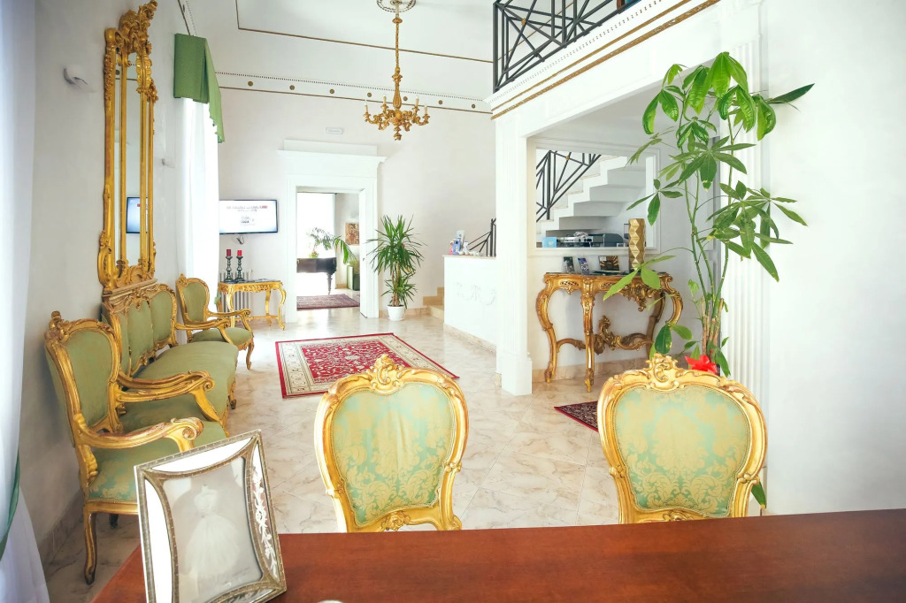 NapoliMia Boutique Hotel