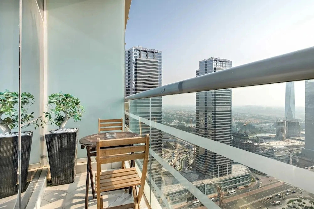 Silkhaus Concorde Tower 1BR Near Almas East Lake