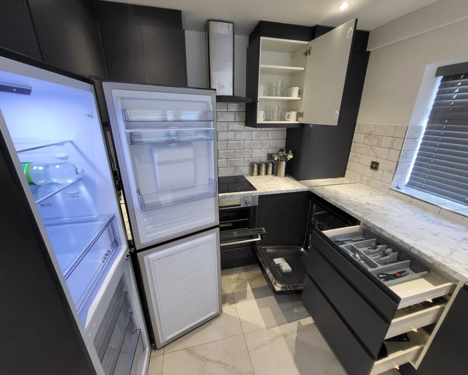 Grand Exclusive 2 Bed Apartment - London