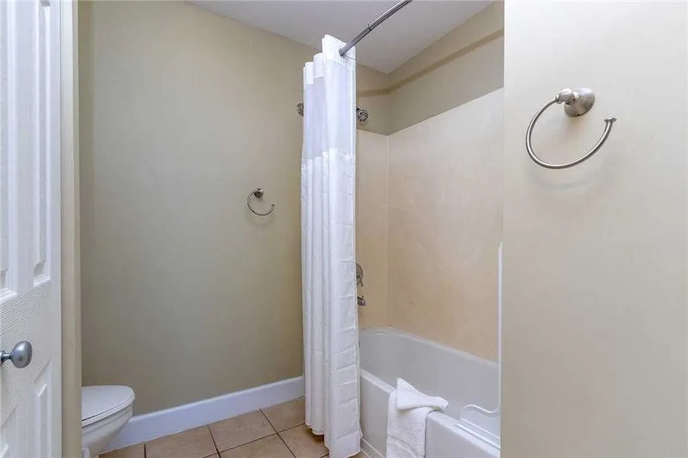 Seawind 608 3 Bedrooms 2 Bathrooms Condo