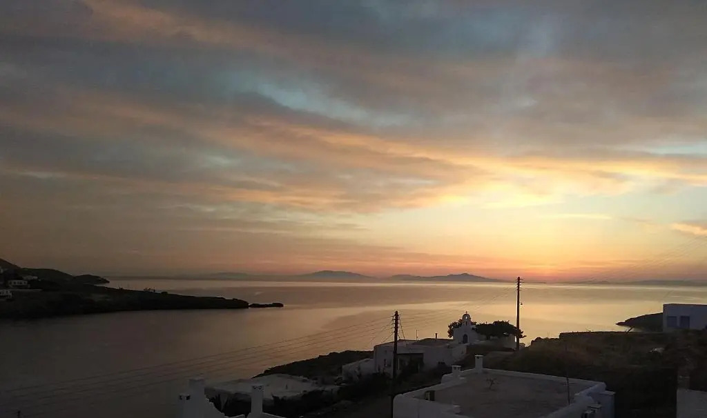 Enjoy Cyclades studios & suites