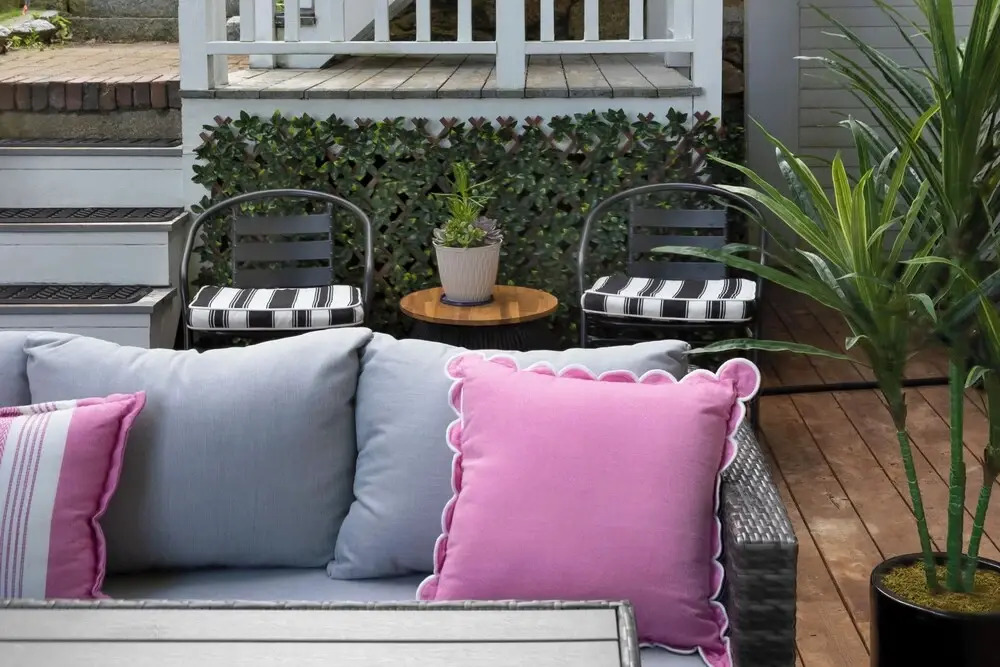 Hot Tub + Walk to Lakeside Dining: Meredith Home!