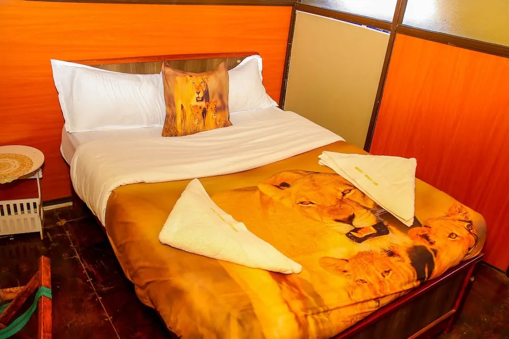 Amanya Sleeps 4 with Mt Views