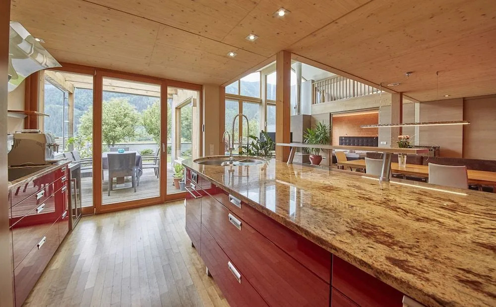 Holiday Penthouse Holleis