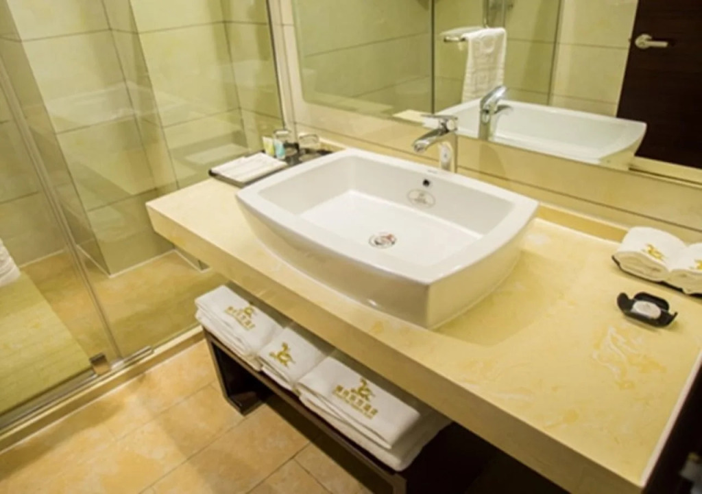 GreenTree Eastern YingTan Longhushan (N) Rd. Gym Hotel