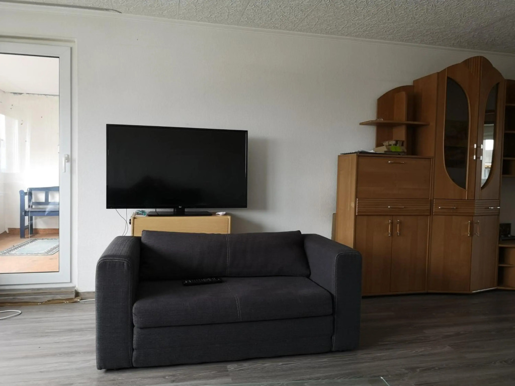 Business or Family Luxurious 2 Bed room apartment with Kitchen & Balcony