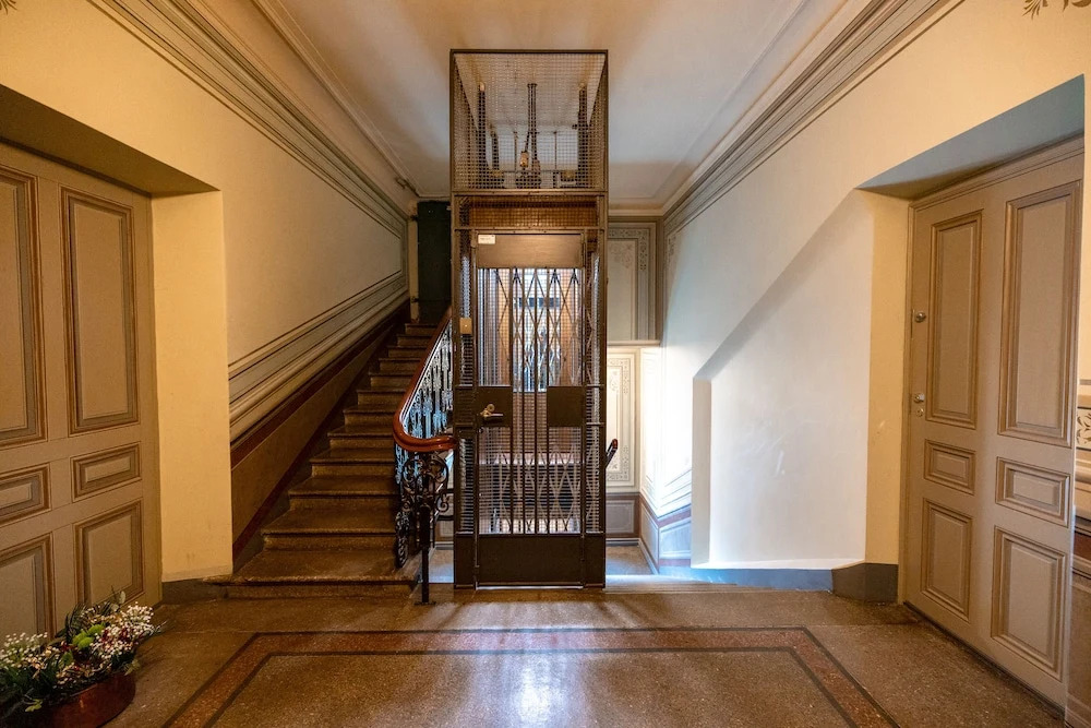 2ndhomes Modern & Spacious 3BR Apartment