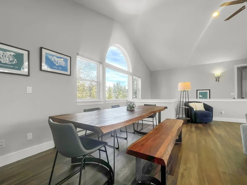 928A Lakepoint Circle 3Br 2,5Ba home