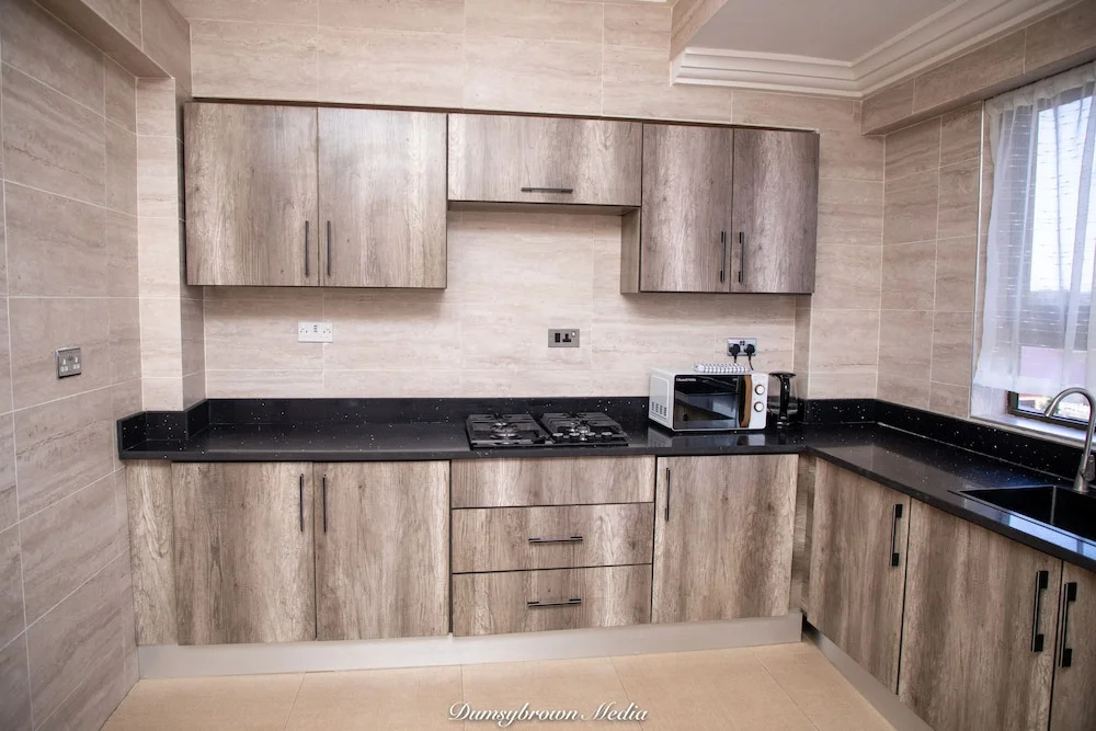 Washington Court - Deluxe One Bedroom Apartment