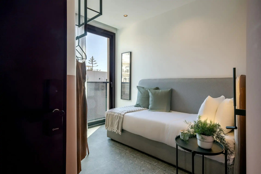 Bonnie Athens by Nin&Bau