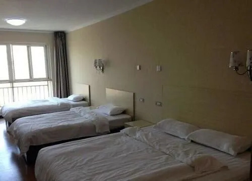 Three Days Off Hotel