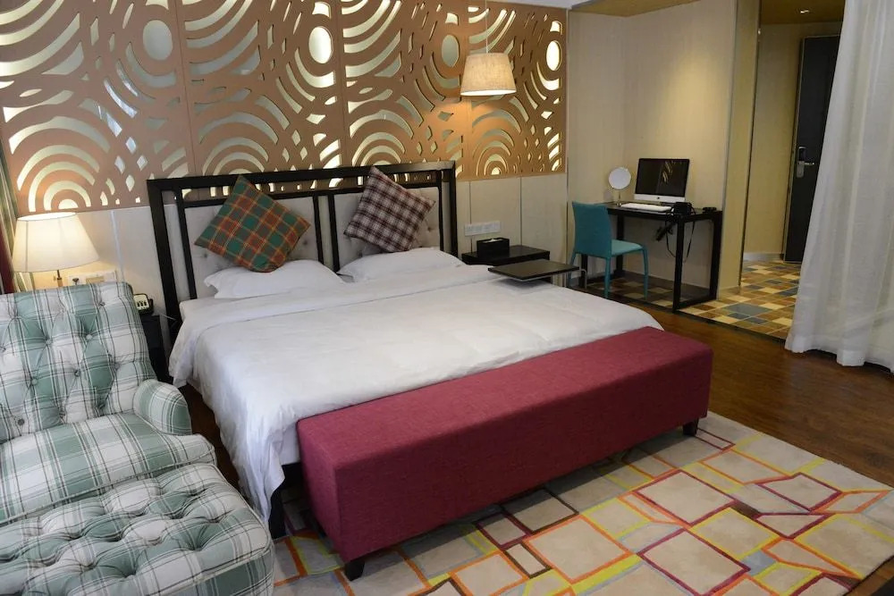 Merrynest Hotel