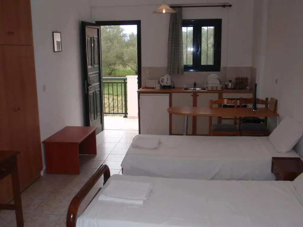 Yianetta Hotel & Suites