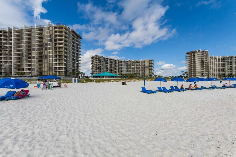 Edgewater Beach Resort Tower 3- 811