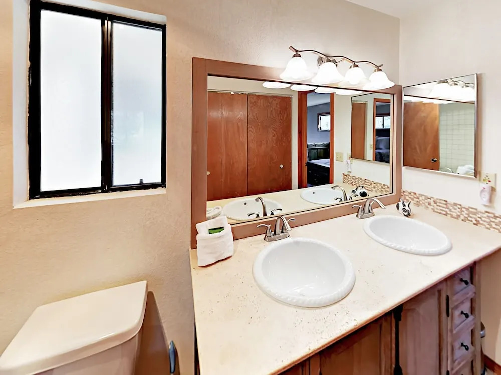 Medicine Man - 2 Br Home