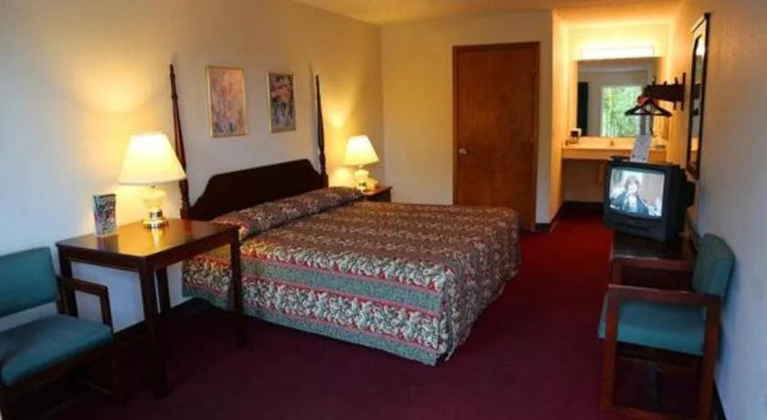 Branson Vacation Inn and Suites