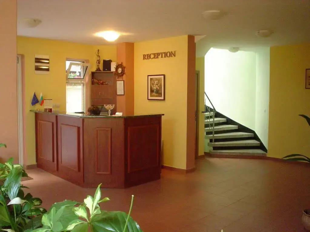 Caprice Family Hotel