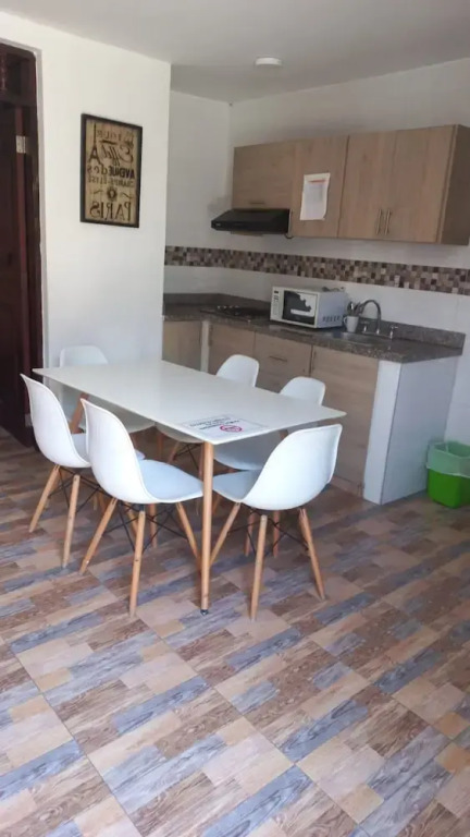 Apartment 1cl2 in the Walled Center With Aircon