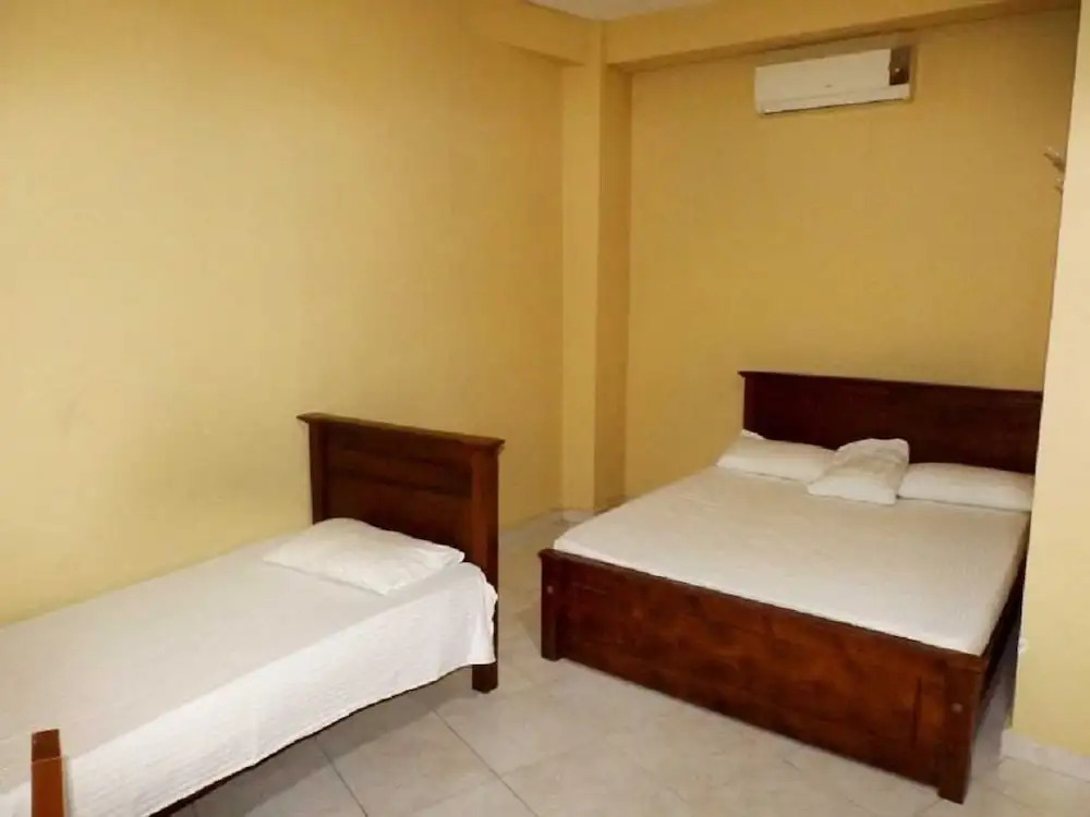 Omega Hotel & Motel