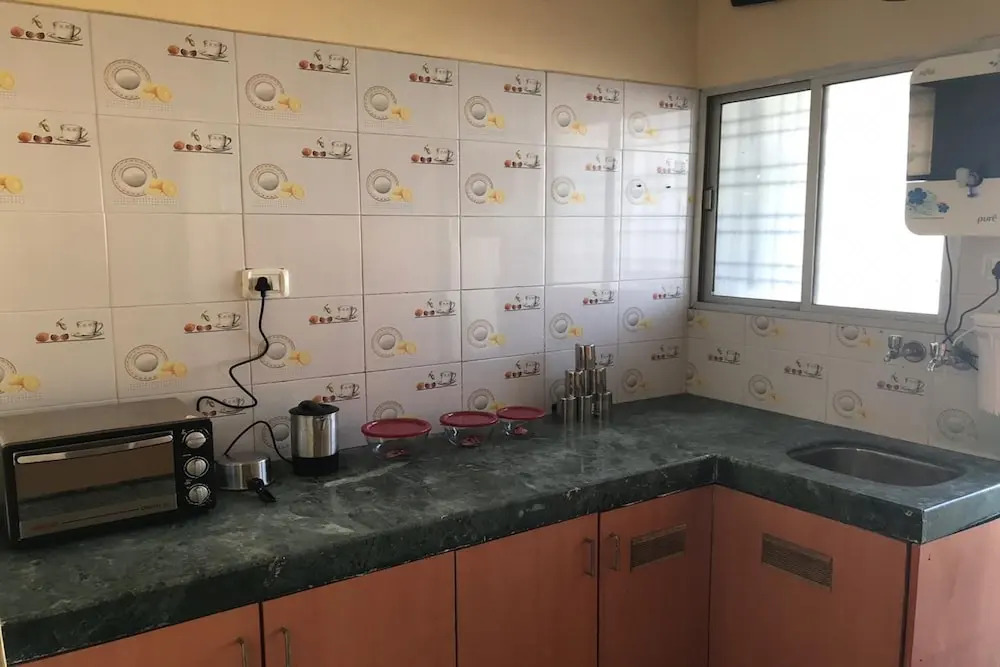 StayEden - Stylish Homestay Airport 2BHK