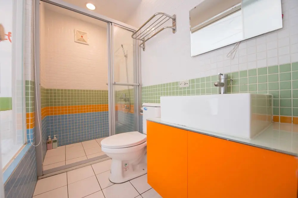 Her Man Hostel