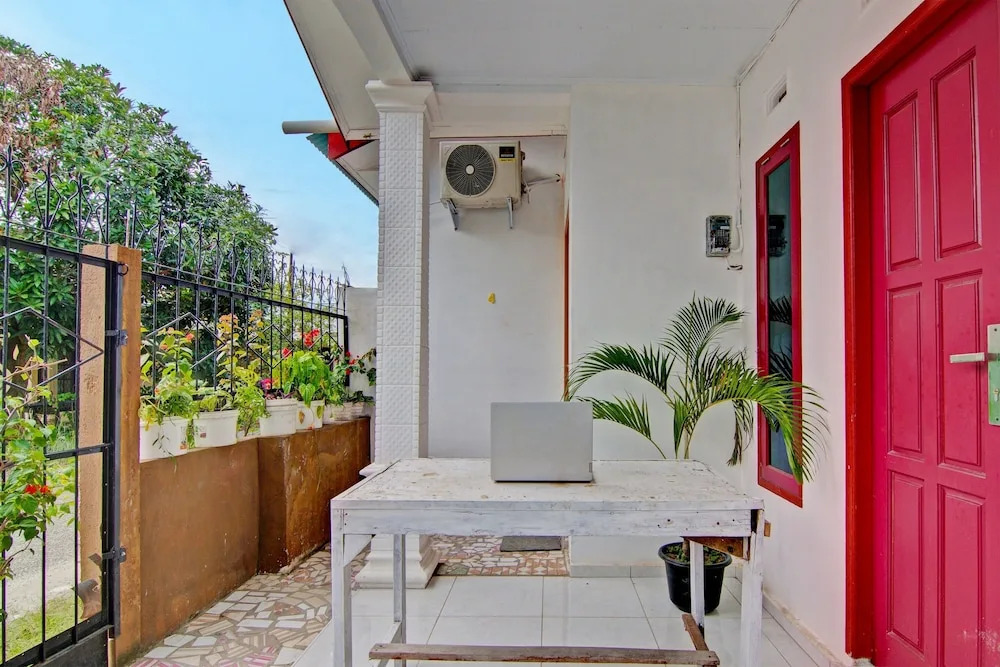 SPOT ON 91950 Guest House TekNong Syariah