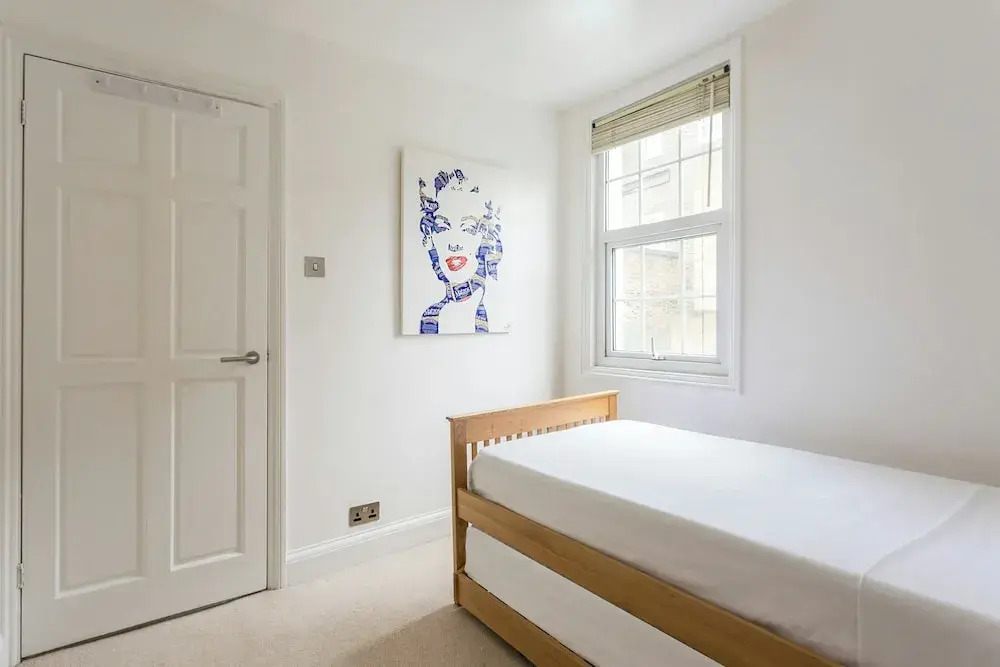 Boston Place II by onefinestay
