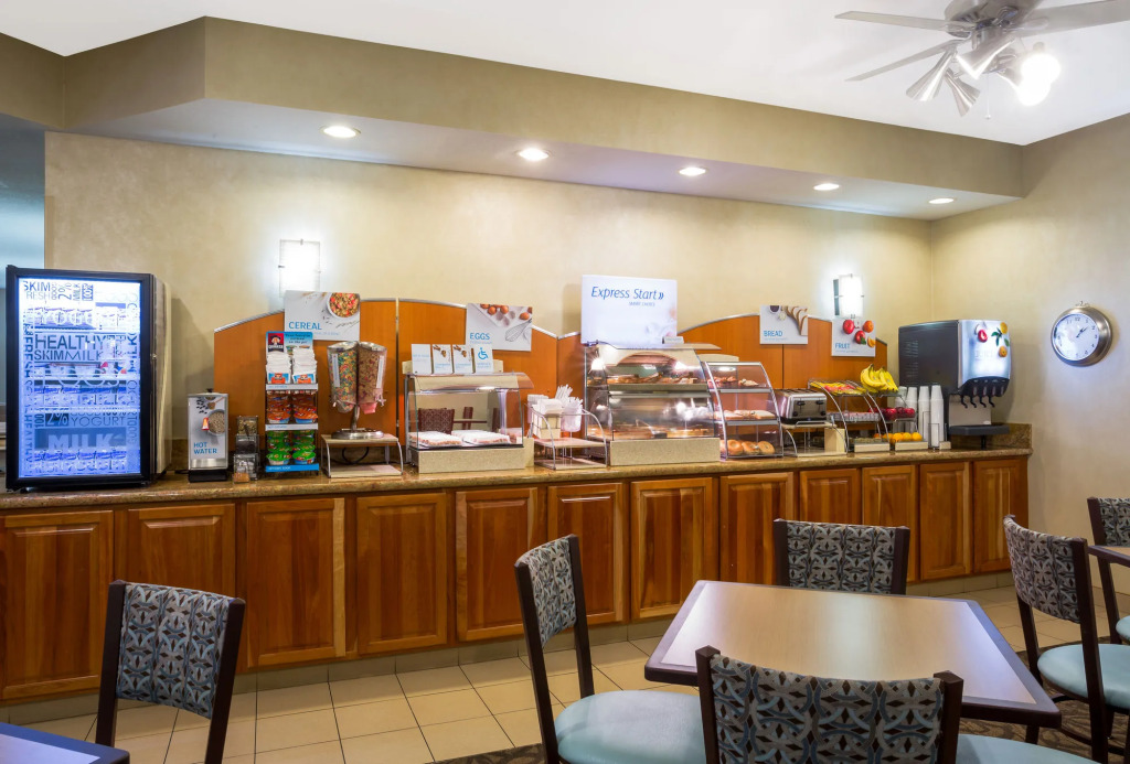 Holiday Inn Express Layton - I-15 by IHG