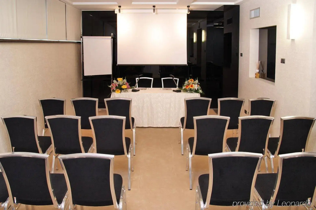 Admiral Art Hotel