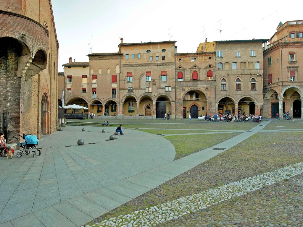 Отель Mercure Bologna Centro