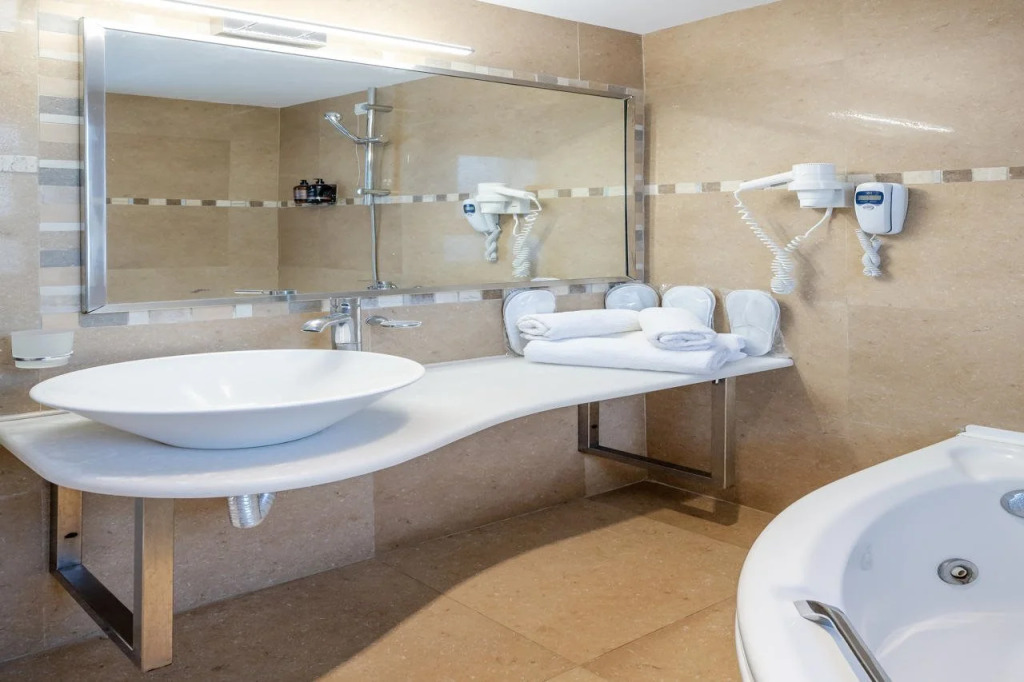 Smy Santorini Suites & Villas
