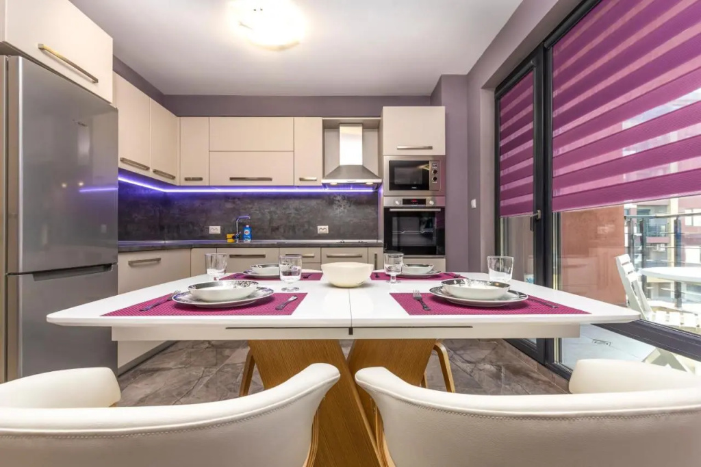 Stylish 1BD flat with a Parking Spot