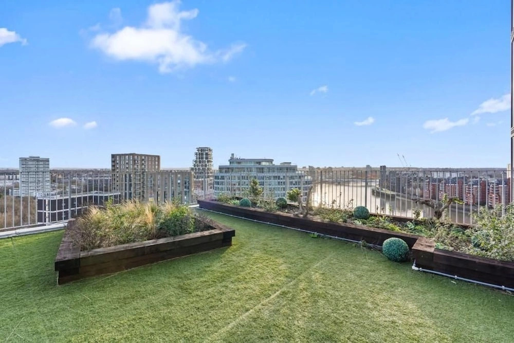 Battersea riverside 1 bedroom flat