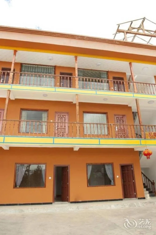 Lugu Lake Yimosuo Inn