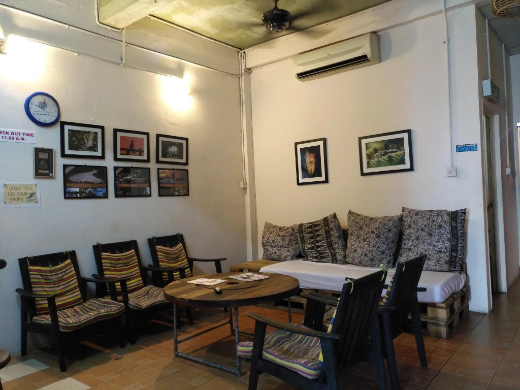 Borneo Backpackers