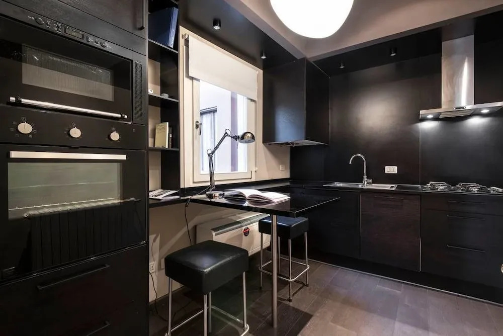 Downtown Luxury Design Apartment