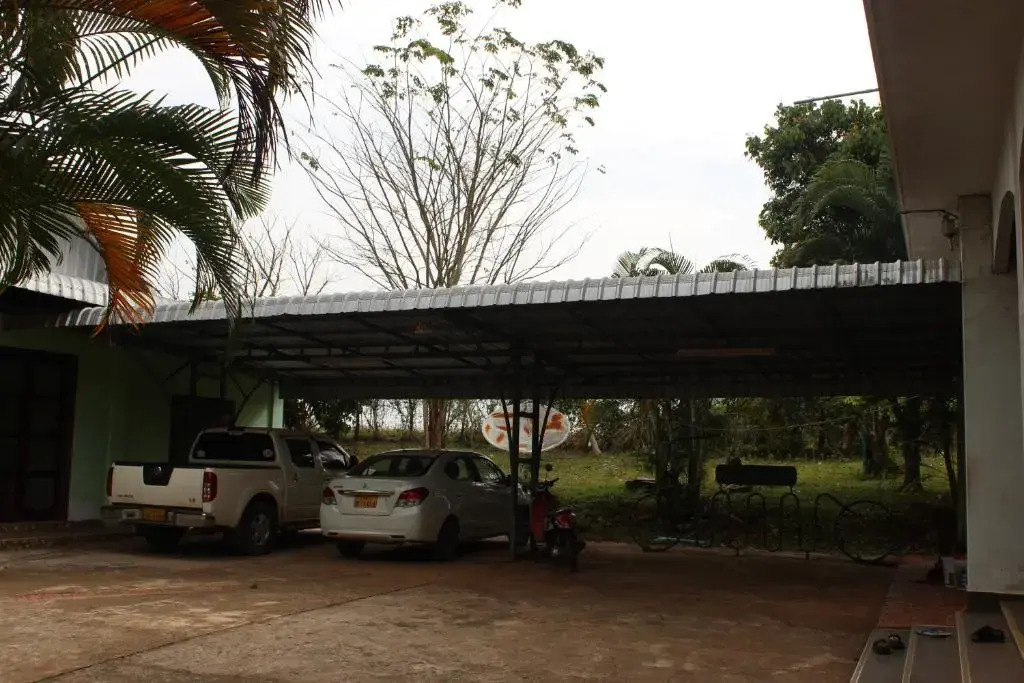 Theo Khame Hotel