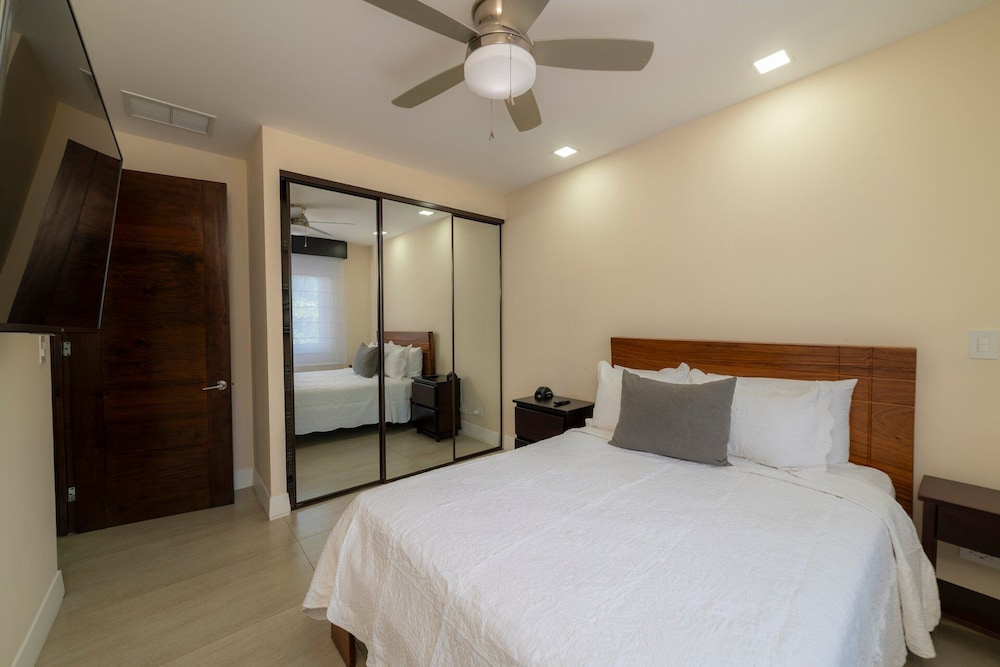 Miramar 3B 3 bdr Ocean View in Los Suenos
