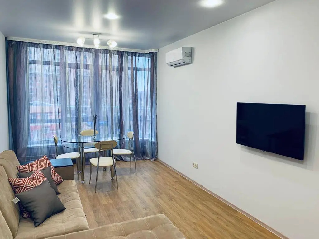Pritomskij 29 Trehkomnatnye apartamenty rjadom s Kadetskim uchilischem